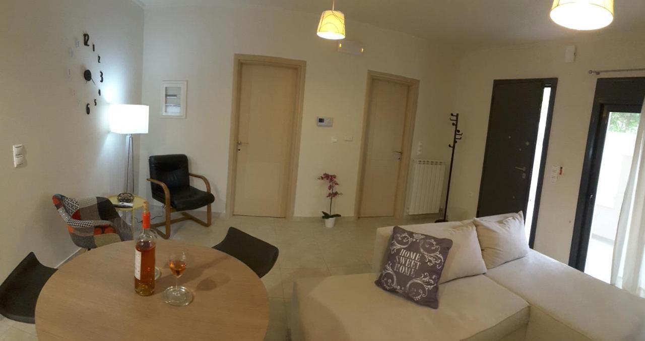 Bow Lux Apartments 아르테미다 외부 사진