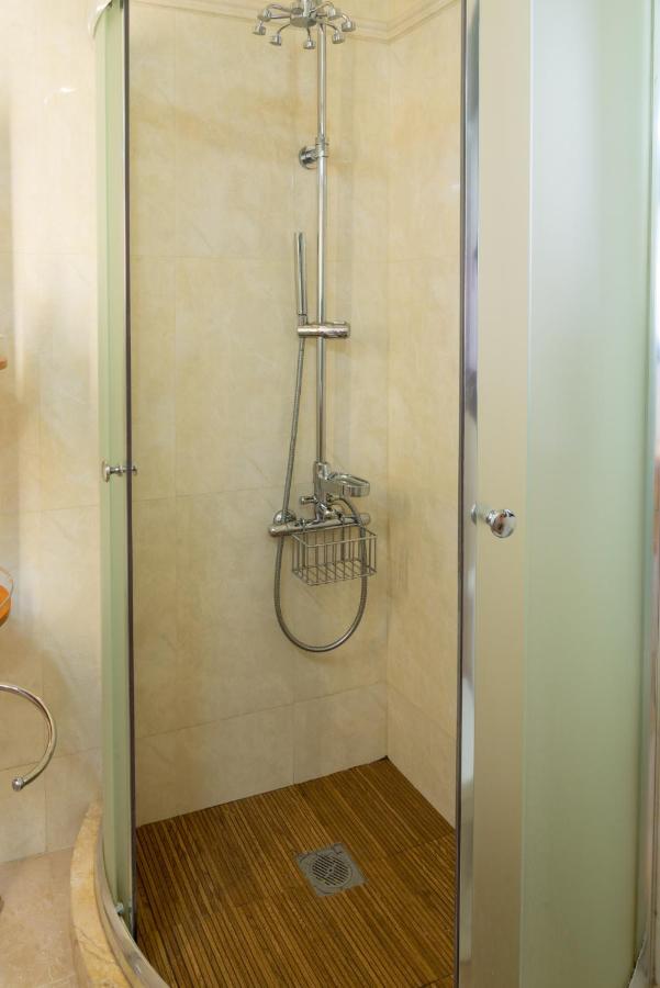 Bow Lux Apartments 아르테미다 외부 사진