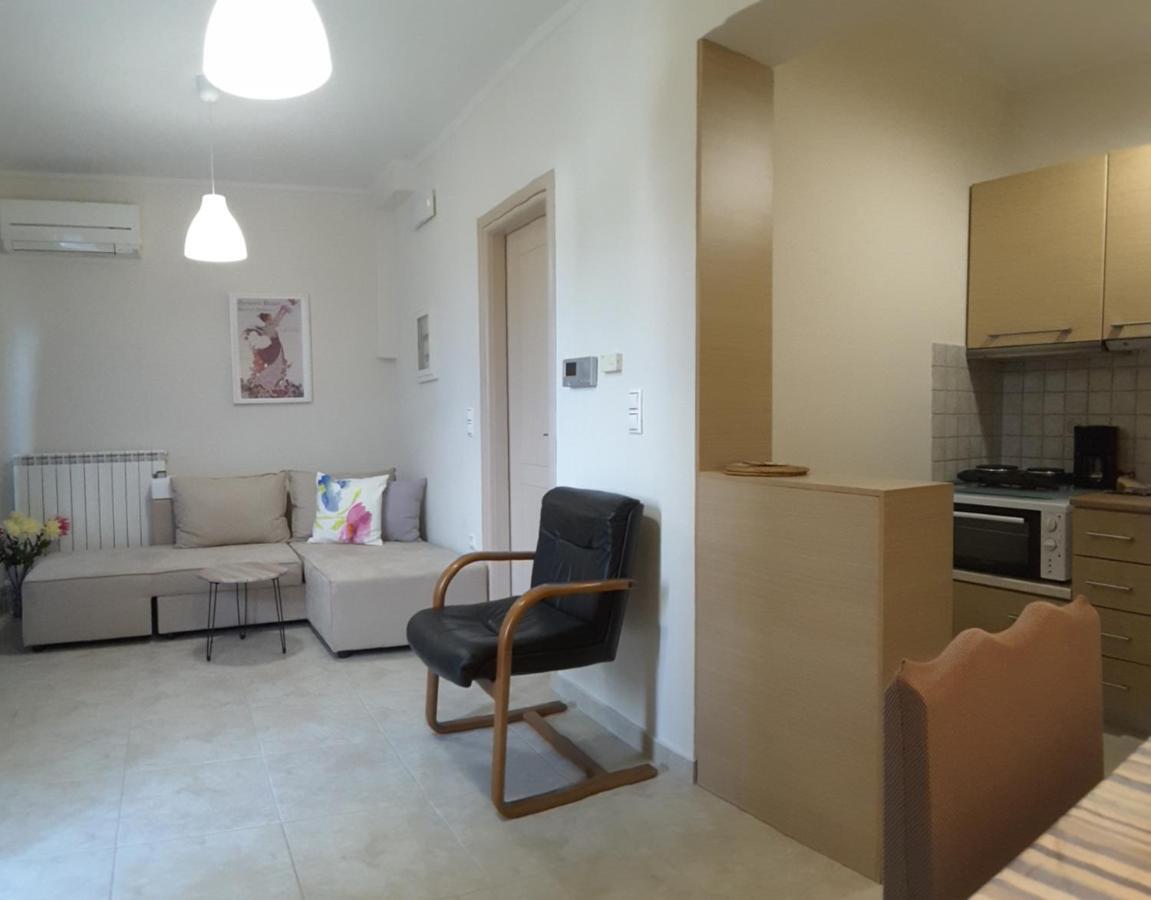 Bow Lux Apartments 아르테미다 외부 사진